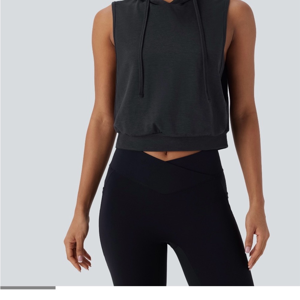 Halara hooded tank , size small , cropped